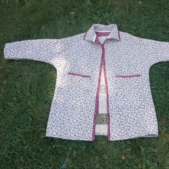 Vintage Quilt Coat, Floral Coat, Black Rose Quilt Coat - Picture 2 of 4